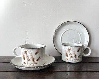 Vintage Midwinter Stonehenge Wild Oats Flat Cups and Saucers Set of 2, 4 Piece Midwinter Stonehenge Wild Oats Cup and Saucer