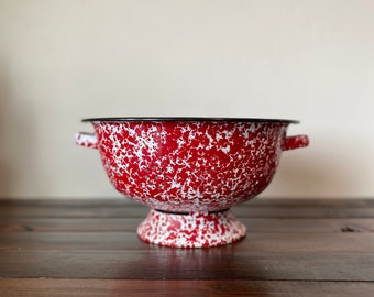 Vintage  Splatter Ware Colander, Large Vintage Enamelware Red Splatterware Enamel Colander Strainer