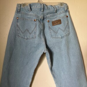 90&#39;s Vintage High Waist Wrangler Jeans, Vintage Light Denim Jeans by Wrangler  Size 31 x 32
