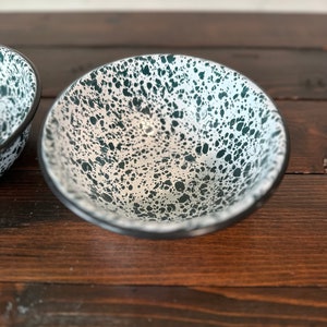 Vintage Enamelware Bowls, Vintage Green and White Splatterware Enamel Bowls, Vintage Green and White Enamel Camping Bowls Set of 2 image 4