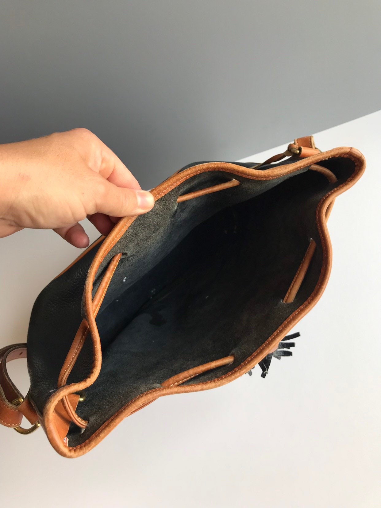 Dooney and Bourke Leather Bucket Drawstring Bag – Mint Market