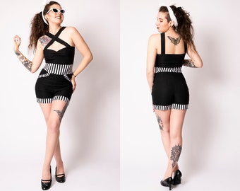Showtime shorts by Putré-Fashion, high waist retro goth striped shorts