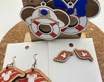 D042 D043 Mouse Cruising Earrings - Sailor Mouse Dangle Earrings