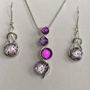 Shell and Hot Pink purple Mix Dichroic Glass S Shaped Pendant and Large Drop Earrings Jewellery Set
