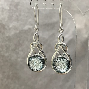Silber Sparkle Dichroic Fusing Glas Tropfen Ohrringe mit 925 Sterling, chirurgischem Stahl oder Ohrclips