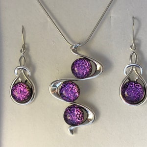 Orchid Pink Purple Dichroic Glass Pendant & Large Drop Earring Jewellery Set and Box