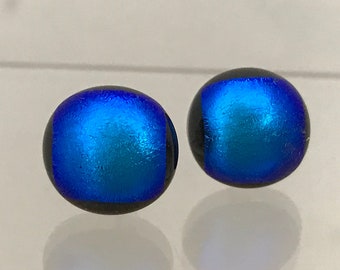 Puces d'oreilles bleu cobalt électriques en verre fusionné dichroïque avec accessoires et boîte en argent sterling 925 ou en acier chirurgical hypoallergénique