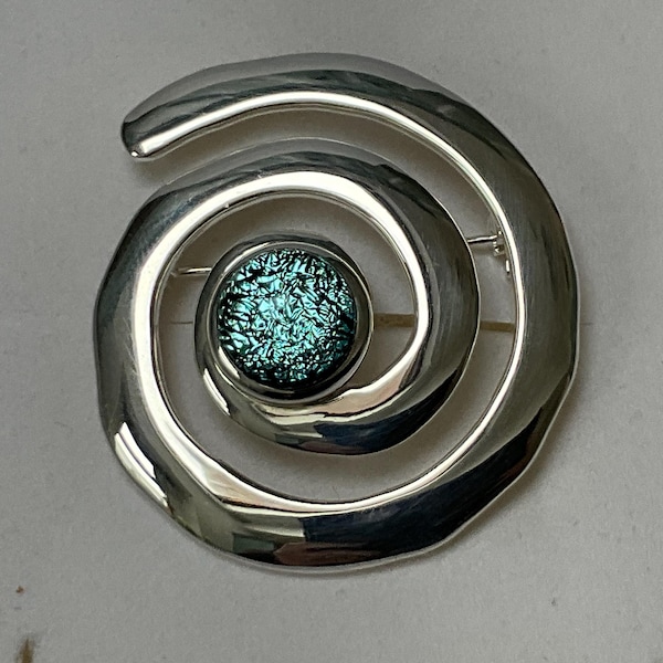 Broszka spiralna Frosty Sky Blue Dichroic Glass Superior Silver Plated w pudełku prezentowym/prezentowym