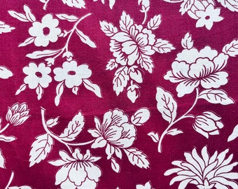 1940’s Cotton Dressmaking Fabric. Yardage. Botanical Florals. Sewing Projects