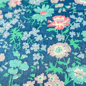 Vintage Liberty of London Blau Blumen Baumwollstoff Tana Lawn.  Fat Quarters. Patchwork, Quilting, Puppenkleider.