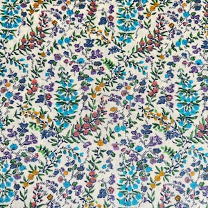 1970’s Liberty of London  Cotton Floral Fabric. Floral Sprigs.  Patchwork, Quilting, Sewing Projects. Dressmaking. Yardage.