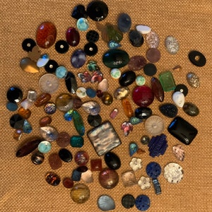 100 plus VINTAGE CABOCHONS image 8