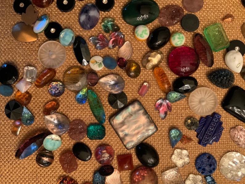 100 plus VINTAGE CABOCHONS image 3