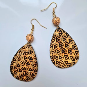 Woodburnt Peardrop Earrings, Drop Earrings, Wood Earrings, Dangle Earrings, Brown Earrings, Gift Idea, Wooden Earrings,Disc, Rhinestones