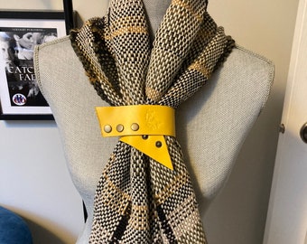 Triple snap leather scarf cuff