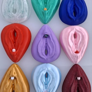 Clitoris Vulva Anatomy Model - Detachable 3D Printed, Life-Size, Multicolor, Sex Education image 10