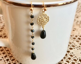 Mismatched Asymmetrical Silver and Onyx Stones Drop Earrings.