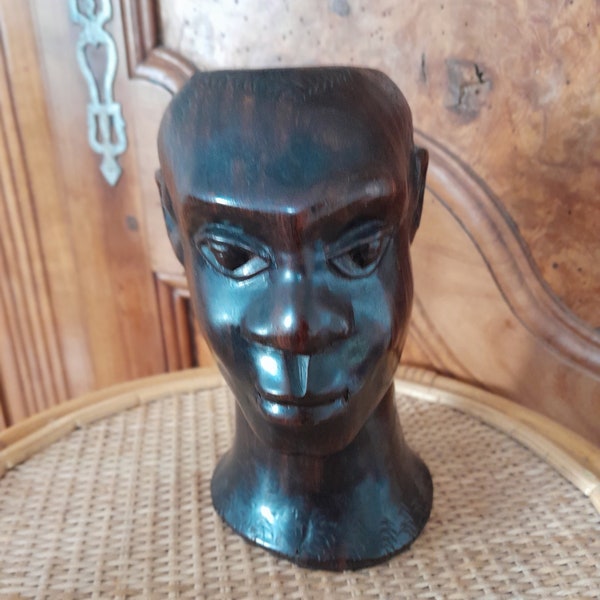 Sculpture d' Afrique, tête homme africain en bois d' ébène de macassar datant des années 50, décoration objet en bois art africain