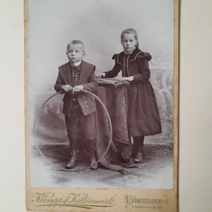 Authentique Photographie argentique, portrait de deux enfants , fin XIX ème siècle carte de visite, décoration murale ancienne photographie
