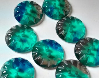 8 boutons vert bleu irisés ,  stock magasin français de couture des années 50, boutons pour chemisiers ou tricots vintage