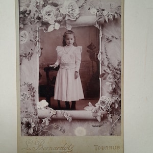 Authentique Photographie argentique carte de visite, portrait d' une enfant, fin XIX ème siècle , décoration murale photographie ancienne