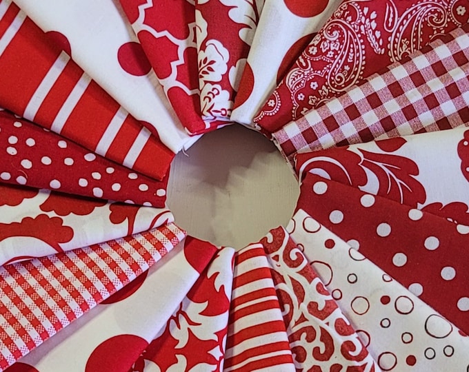 FAT QUARTER BUNDLE:  Redwork 17 Red and White Fat Quarters
