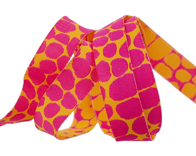 RENAISSANCE RIBBON: Jumble MAGENTA by Brandon Mably for The Kaffe Fassett Collective