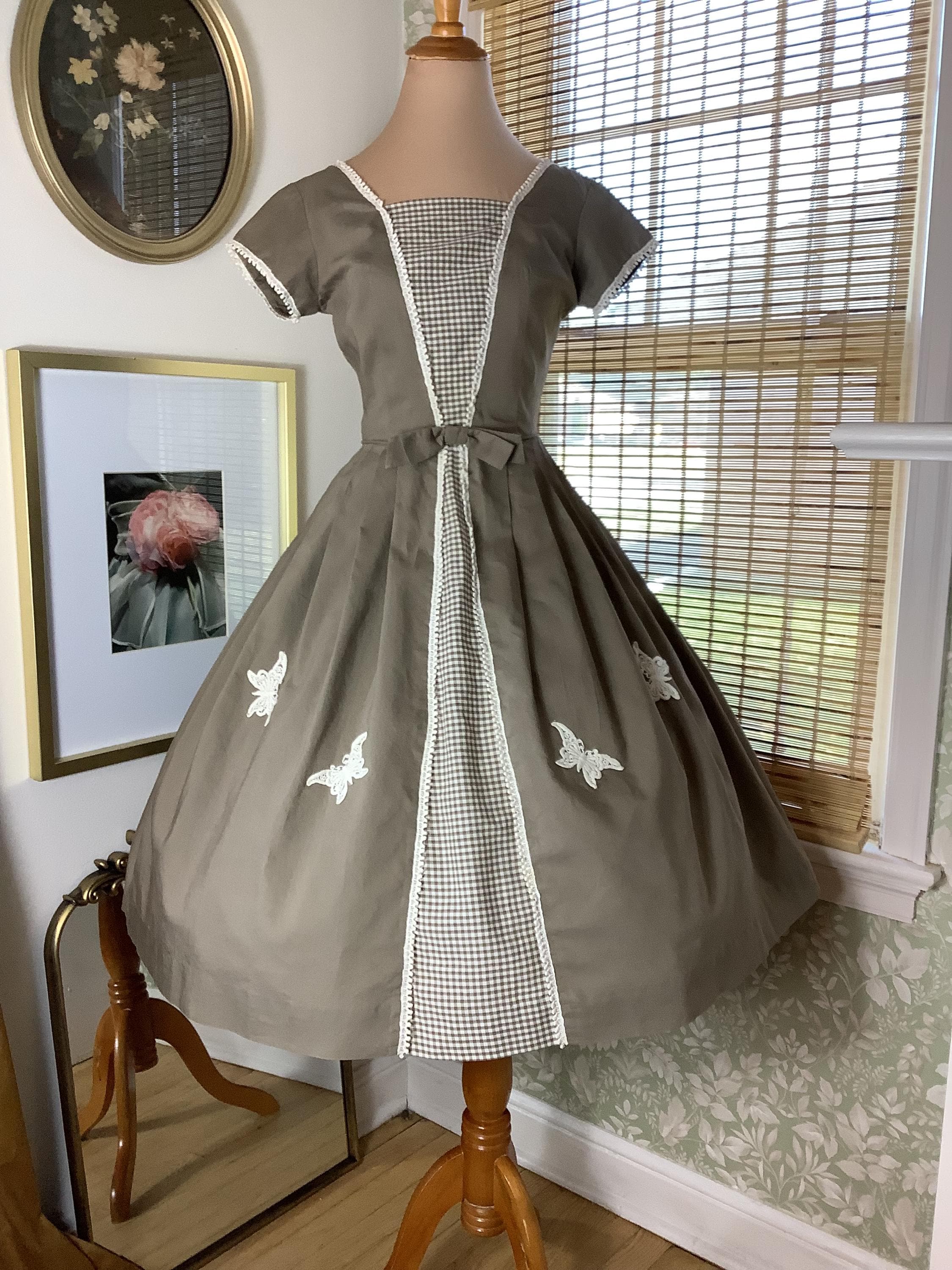 white christmas dresses Chiffon Ruched Bodice Long Formal Dress – The Dress Outlet main image 0