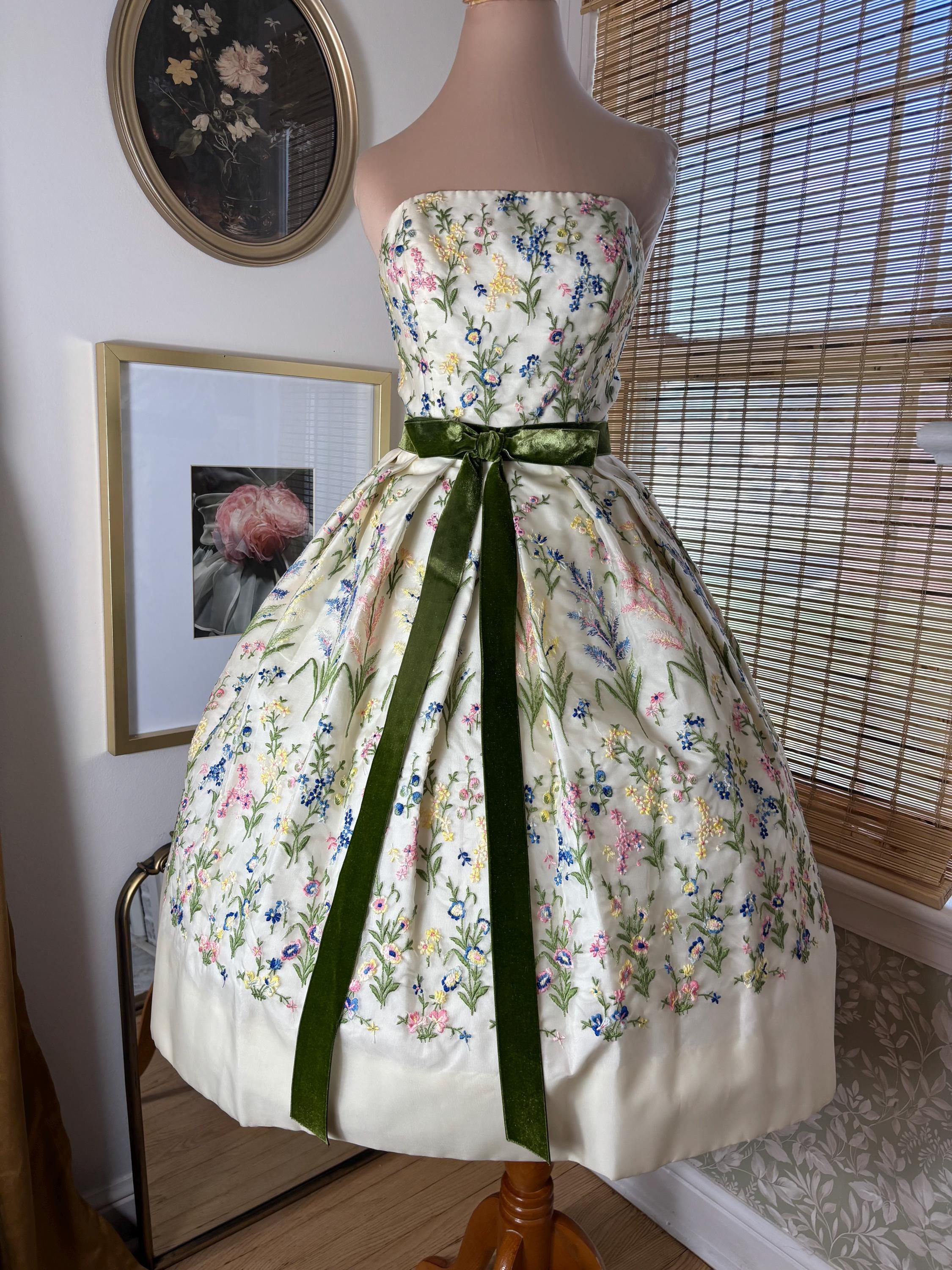 Vintage 1950s ivory embroidered floral party dress by Cotillion Formals, extra small