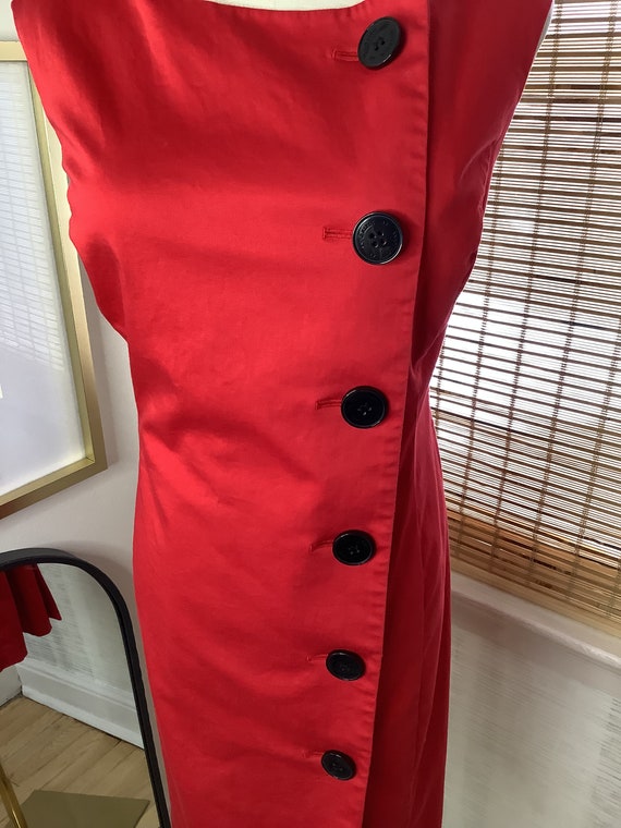 Vintage 1980s red sleeveless button front dress b… - image 3