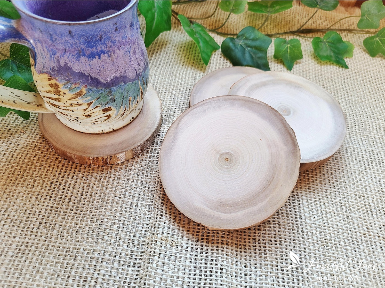Wood slices for reception tables