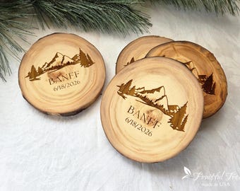 Engraved Live Edge Wooden Table Centerpiece Rustic Wedding Reception Party Decor Personalized Tree Slab Wood Chargers Mountain Design Trivet