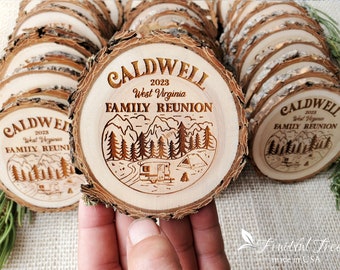 Personalized Family Gathering Mementos Engraved Family Reunion Wooden Magnets Rustic Forest tree slice Fridge magnets Family Tree Favors