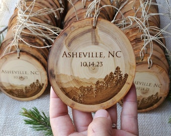 Engraved Wooden Ornaments, Bulk Personalized Wood slice Ornaments, Natural Party favors, Christmas ornaments, Wedding Favors, Family Reunion