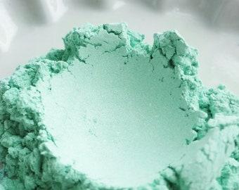 Baby Mint Green Pigment Powder, Resin Colorant, Pearl Color Dye