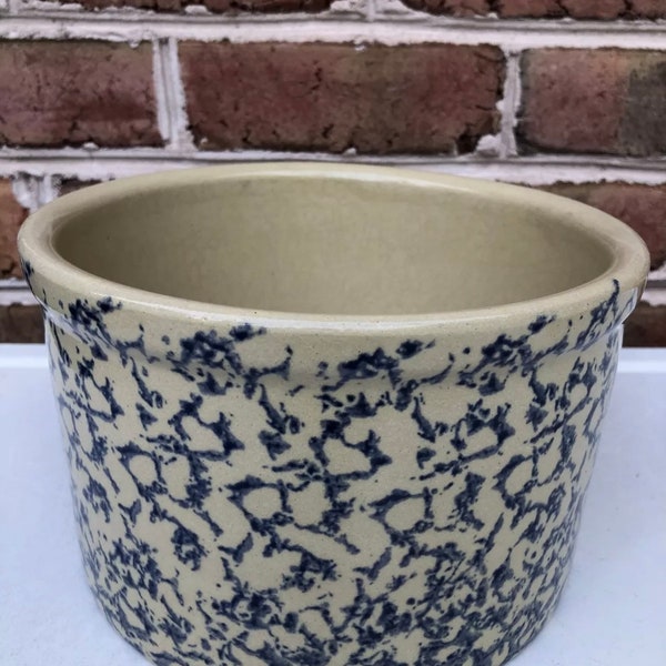 2 Qt Large Gorgeous Planter Crock Blue Sponge USA by R.R.P. Co. Roseville, Ohio