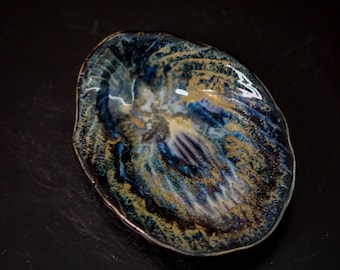 Ceramic seashell Sparkly Drippy Glaze Pattern Pottery