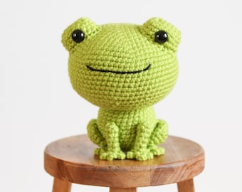 PATTERN: Ribbert the Frog Amigurumi, Crocheted Frog Pattern, Toad Toy Tutorial, PDF Crochet Pattern