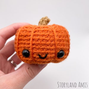 PATTERN: Mini Pumpkins Amigurumi, Crocheted Autumn Pattern, Fall ...