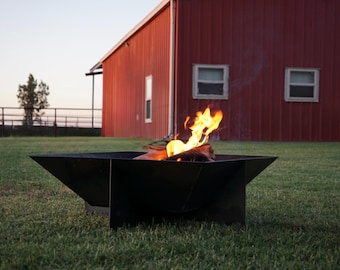 Steel 'Polygon' Fire Pit