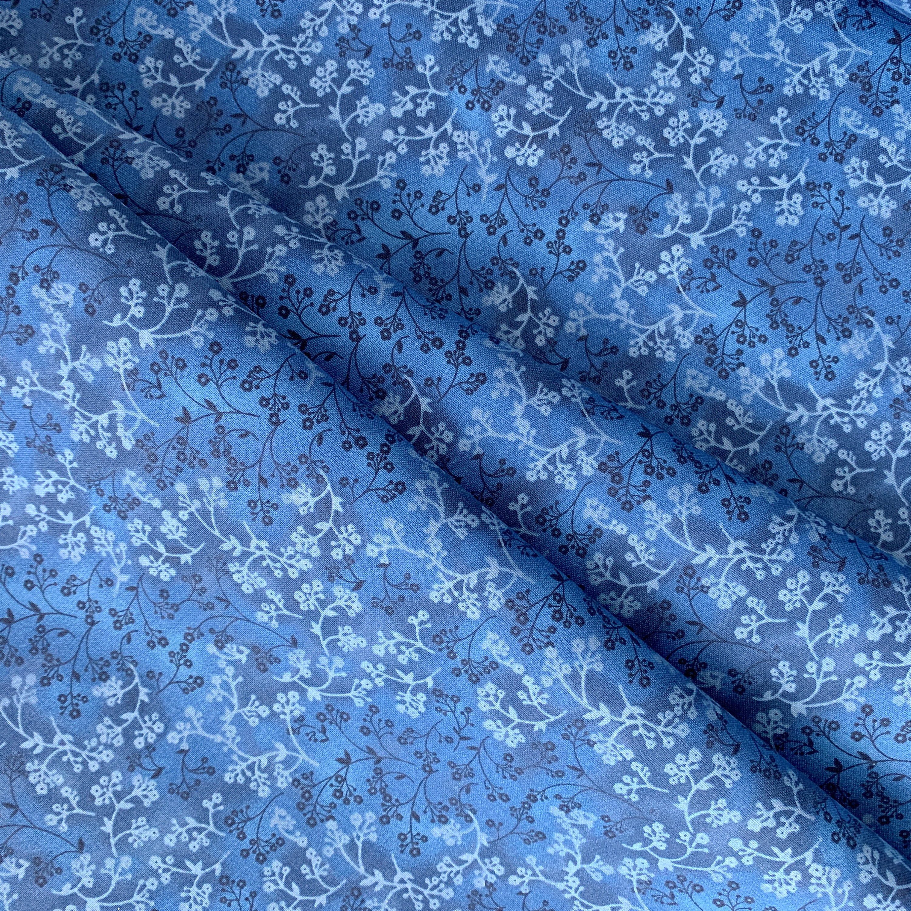 100% Cotton Fabric, Royal Navy Floral Vinery, 1stQuality Cotton Quilting Fabric, Fabric by the Yard, Half Yard, Home Decor Fabric, Apparel