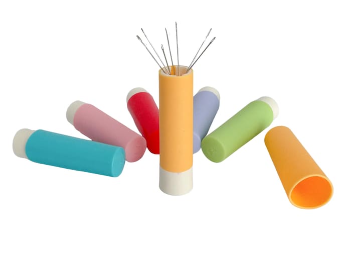 Magnetic Sewing Needle Case, Twist Up Holder (5 Needles Included)