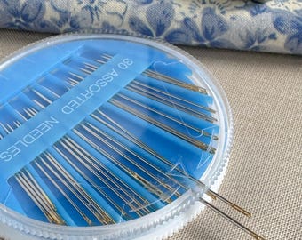 30 Assorted Hand Sewing Needles, Golden Eye, Twist Case