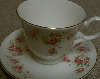Royal Court White with roses teacup and saucer, Vintage teacup and saucer, Vintage bone china teacup and saucer, Mid Century collectible