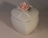 Ceramic heart shaped porcelain trinket box with pink rose