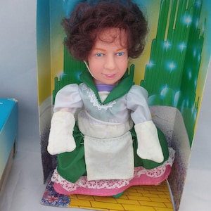 1988 version Turner Entertainment Wizard of Oz Munchkin Baker doll