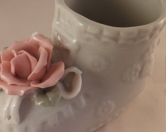 Porcelain porcelain baby bootie decoration, baby girl room decor, ceramic booty pink rose, vintage ceramic boot, baby booty decor, kitsch
