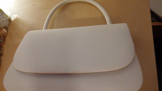 Mid century satin off-white handle and strap purse - image 1