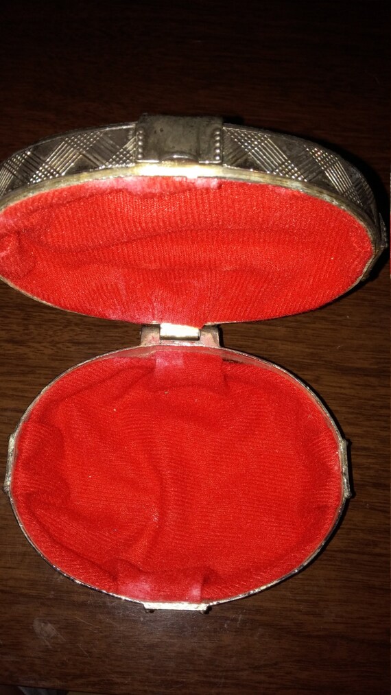 Vintage silverplate oval hinged jewelry trinket b… - image 5