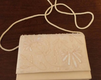 Vintage Beaded ivory clutch hand bag purse with strap